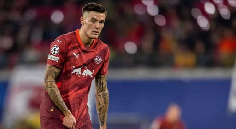 toa-sang-tai-champions-league-sesko-khien-cac-ong-lon-them